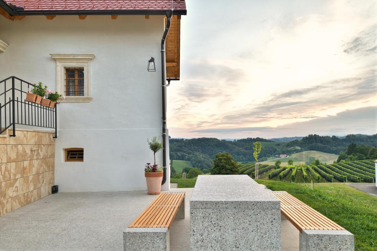Hisa 1624 - Adults Only Bed & Breakfast Zgornja Kungota Exterior photo